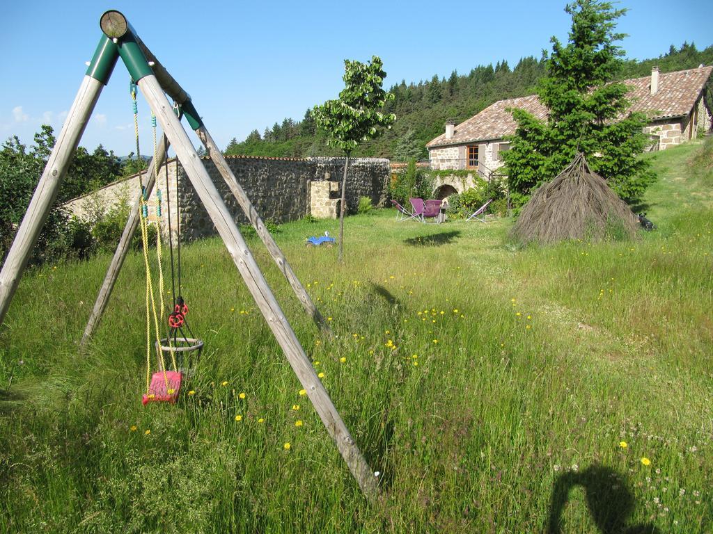 Le Petit Rias Gîte Soleil Saint Maurice en Chalencon Eksteriør billede