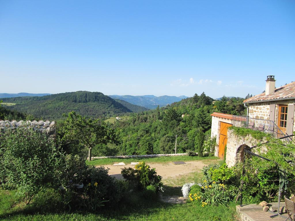 Le Petit Rias Gîte Soleil Saint Maurice en Chalencon Eksteriør billede